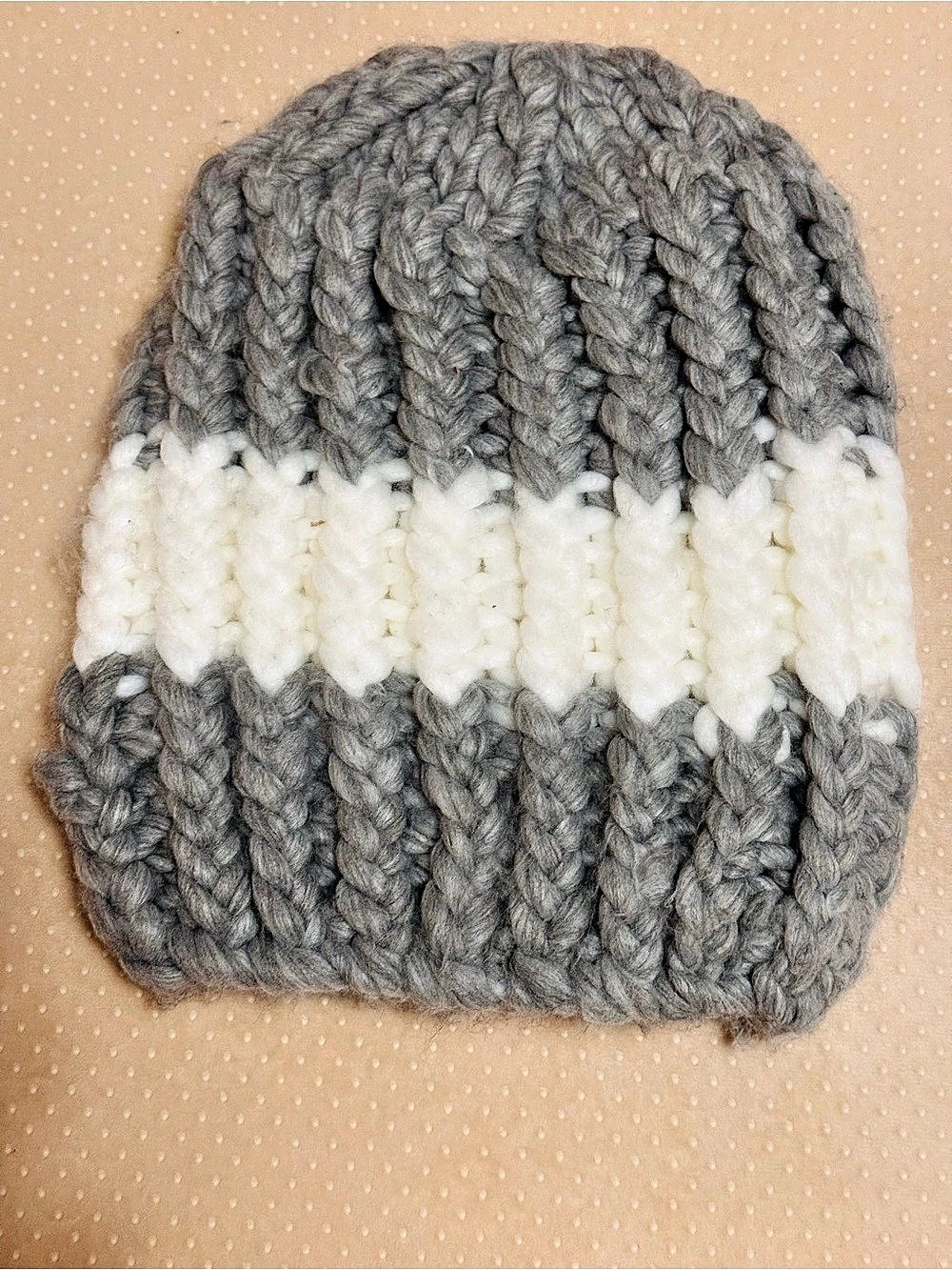 STRIPES HBC Color Block Knit Beanie in Gray & White Like New